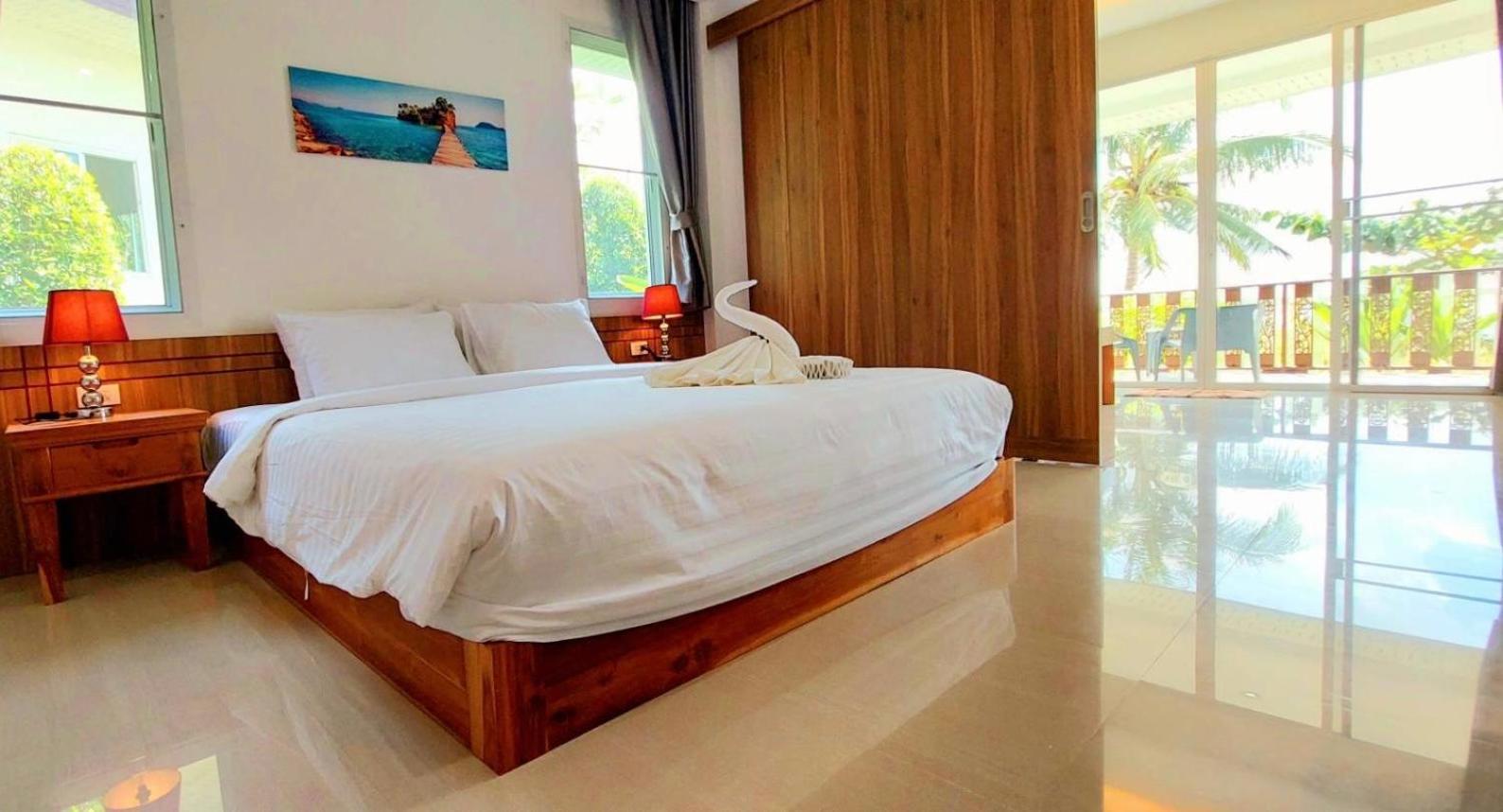 Horizon Beach Resort Koh Jum Exterior photo