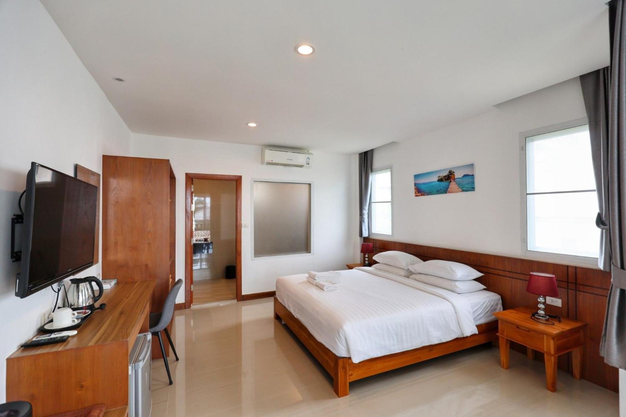 Horizon Beach Resort Koh Jum Exterior photo